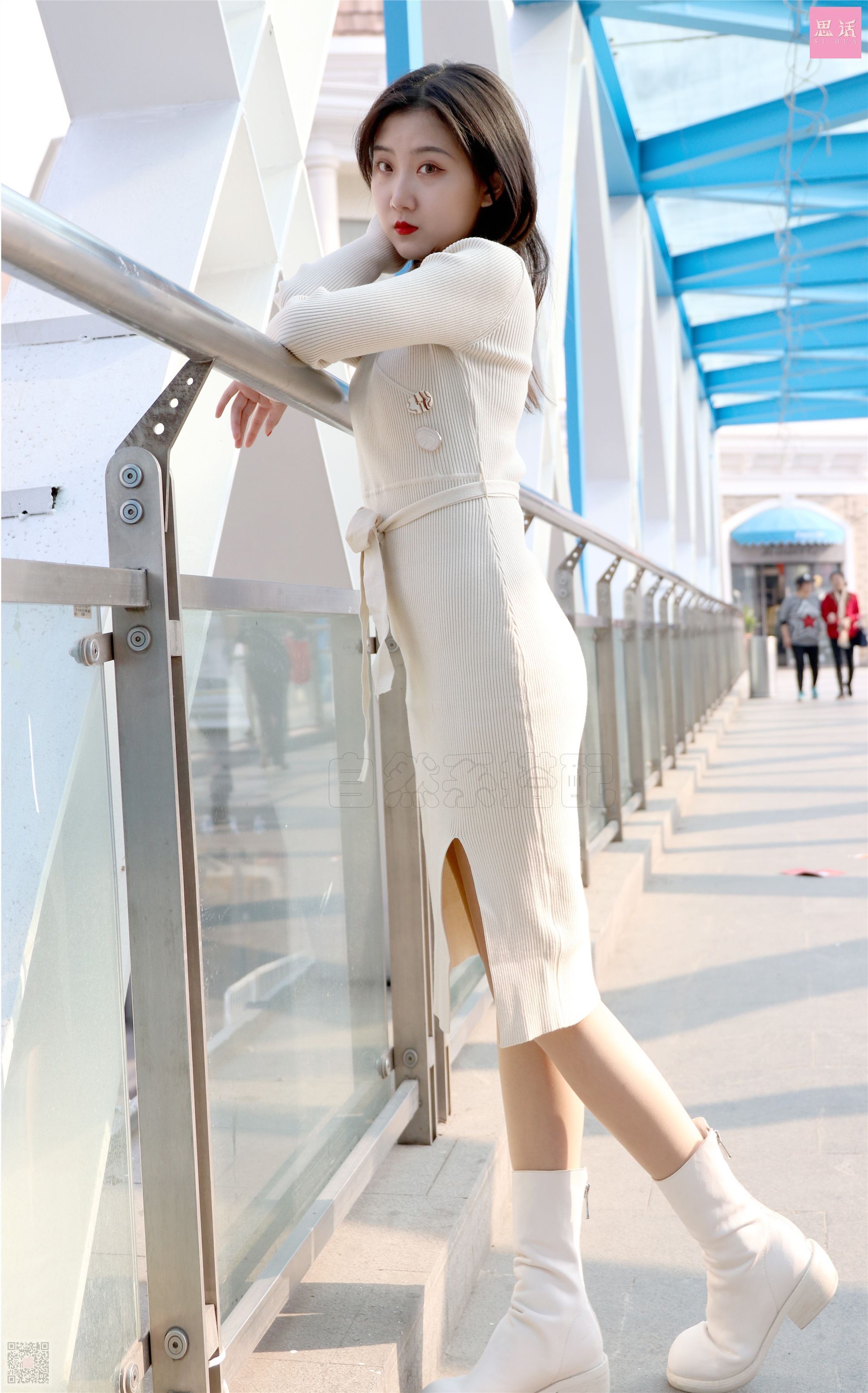 SiHua思话  SH044 露露 冬日步行街的薄肉丝